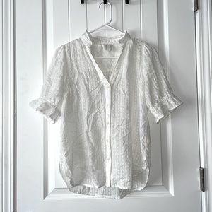 Meadow Rue Swiss Dot V Neck Short Sleeve Blouse